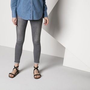 Birkenstock Daloa sandal